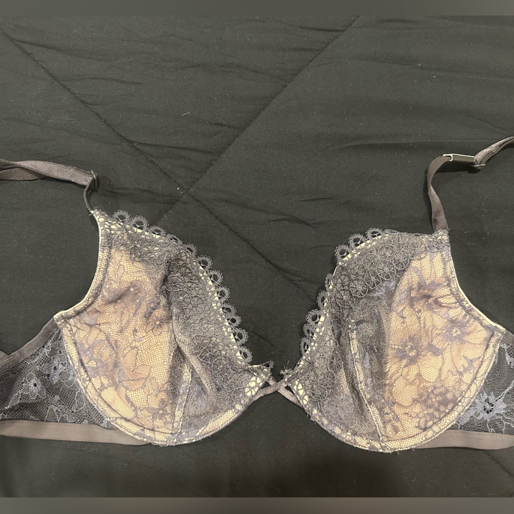 VS Lace Bra